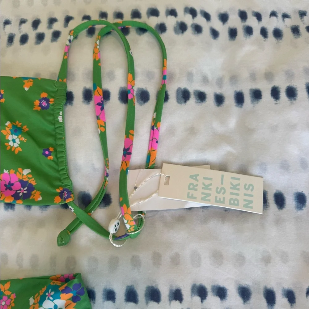 Frankie’s Bikinis FULL SET in Green Meadow - Size XS (top) & Size M (Bottoms)
